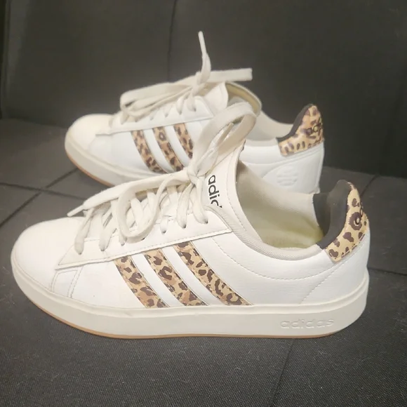 Adidas Women's White Sneakers with Leopard Print - Picture 1 of 4